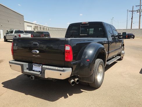 Used 2014 Ford F350 Lariat w/ Lariat Ultimate Package RWD image 3