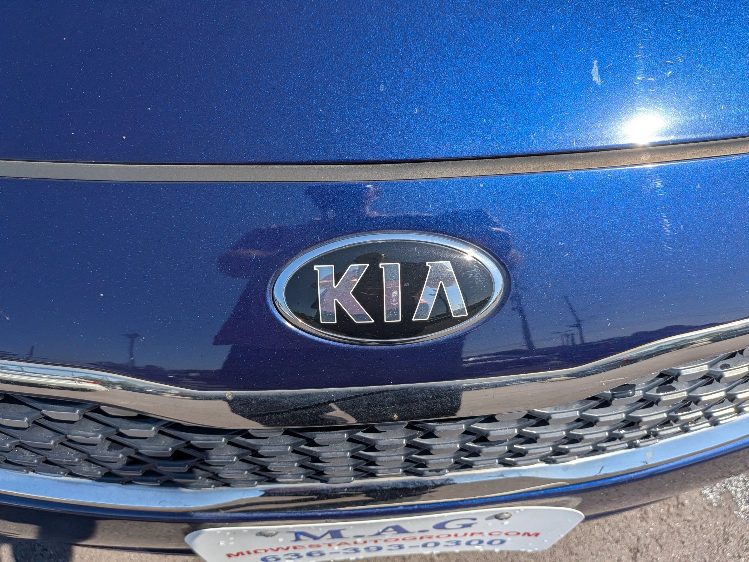 Used 2016 Kia Optima EX w/ Premium Package FWD image 11
