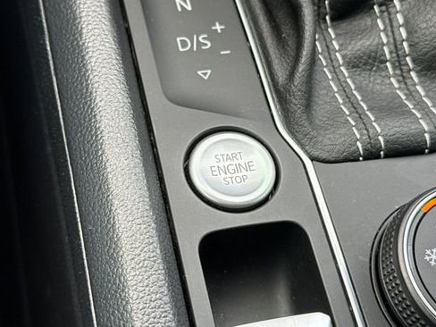 Used 2023 Volkswagen Atlas SE image 27