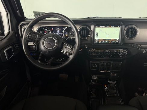 Used 2023 Jeep Wrangler Unlimited w/ Cold Weather Group image 12