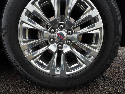 Used 2024 GMC Yukon Denali AWD/4WD image 56