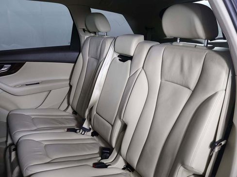 Used 2017 Audi Q7 3.0T Premium Plus w/ Premium Plus Package image 33