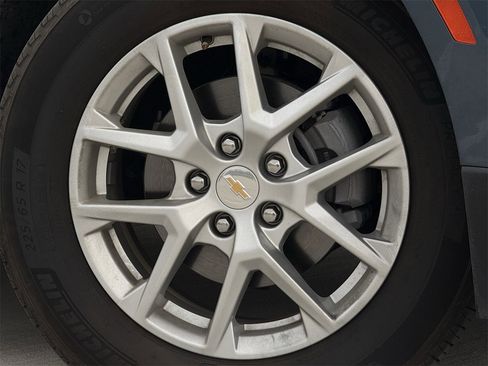 Certified 2024 Chevrolet Equinox LS image 9