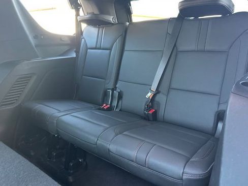 Used 2022 Chevrolet Tahoe RST w/ Luxury Package image 18