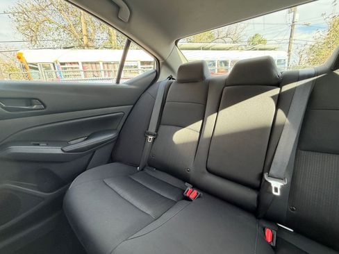 Used 2025 Nissan Altima 2.5 SV FWD image 37