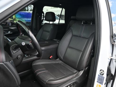 Used 2022 Chevrolet Tahoe RST w/ Luxury Package AWD/4WD image 7