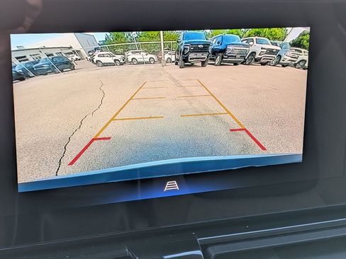 Used 2025 Chevrolet TrailBlazer LT AWD/4WD image 16
