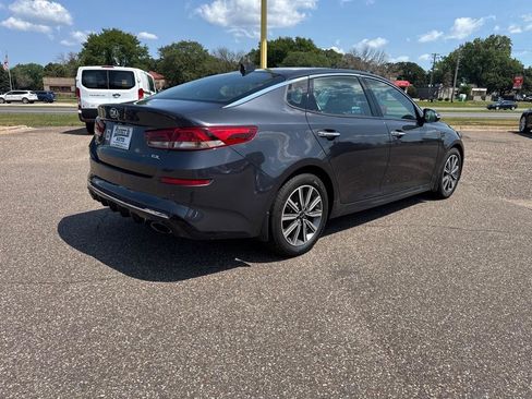 Used 2019 Kia Optima EX w/ EX Premium Package FWD image 4