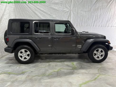 Used 2019 Jeep Wrangler Unlimited Sport S AWD/4WD image 14