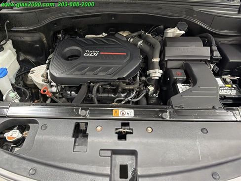Used 2018 Hyundai Santa Fe Sport w/ Cargo Package FWD image 18