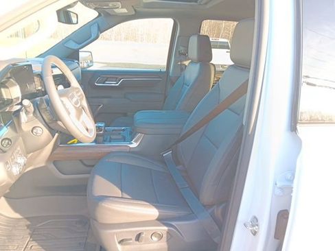 New 2026 GMC Sierra 1500 SLT w/ SLT Premium Package image 6