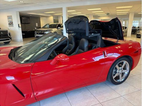 Used 2005 Chevrolet Corvette Convertible w/ Preferred Equipment Group RWD image 26