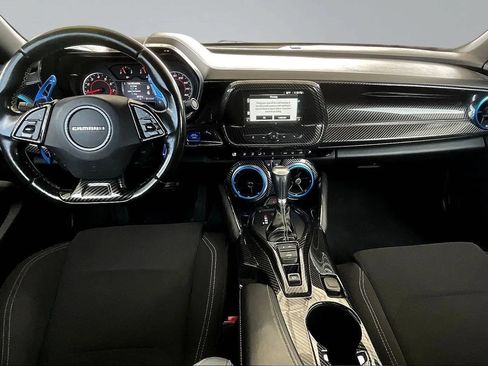 Used 2018 Chevrolet Camaro LT RWD image 7