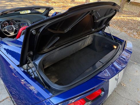 Used 2018 Chevrolet Corvette Stingray Convertible image 67