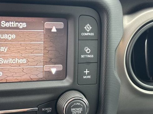Used 2020 Jeep Wrangler Unlimited Sport AWD/4WD image 25