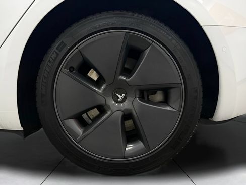 Used 2021 Tesla Model 3 Long Range AWD/4WD image 25