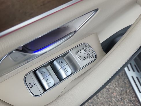 Used 2020 Mercedes-Benz GLS 580 4MATIC image 11