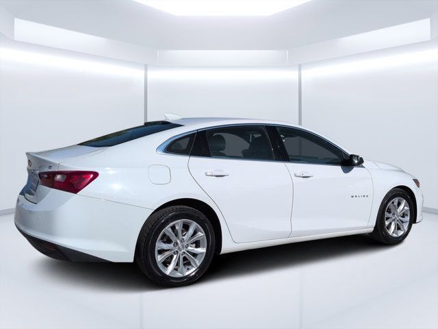 Used 2025 Chevrolet Malibu LT FWD image 3
