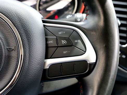 Used 2019 Jeep Compass Trailhawk AWD/4WD image 13