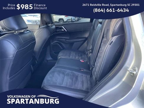 Used 2022 Mitsubishi Outlander SE image 15