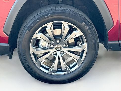 Certified 2023 Toyota RAV4 XLE Premium AWD/4WD image 30