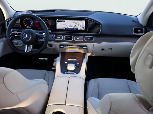 New 2026 Mercedes-Benz GLS 450 4MATIC image 16