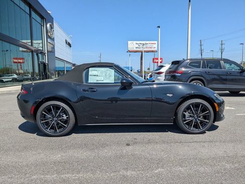 Used 2026 MAZDA MX-5 Miata Grand Touring RWD image 4
