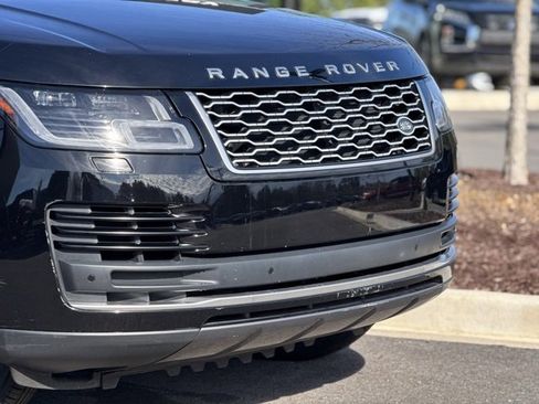 Used 2020 Land Rover Range Rover HSE image 2