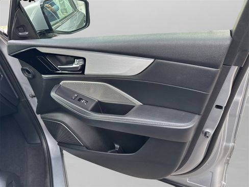 Used 2023 Acura MDX FWD image 38