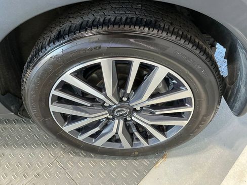 Used 2024 Nissan Kicks SV FWD image 37