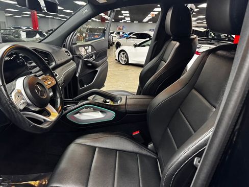 Used 2023 Mercedes-Benz GLS 450 4MATIC image 34