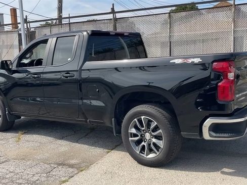 Used 2024 Chevrolet Silverado 1500 LT image 5