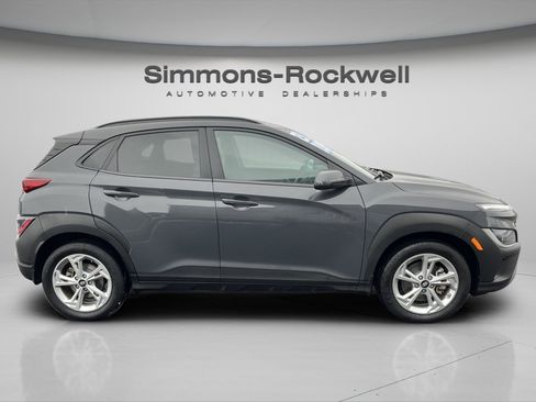 Used 2023 Hyundai Kona SEL w/ Convenience Package image 4