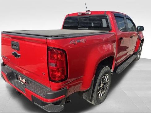 Used 2018 Chevrolet Colorado LT AWD/4WD image 4