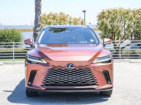 Used 2023 Lexus RX 350 AWD/4WD image 2