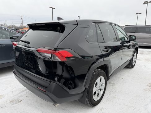 Used 2023 Toyota RAV4 LE image 7