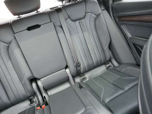 Used 2022 Audi Q5 2.0T Premium Plus AWD/4WD image 14