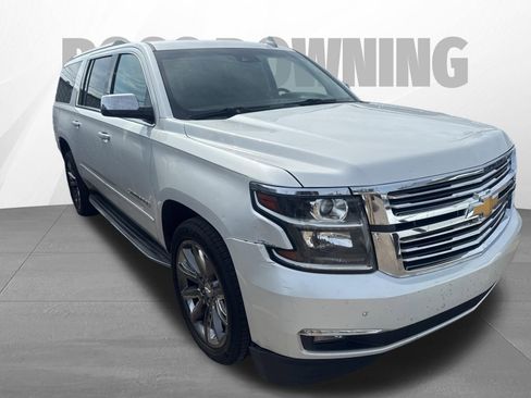 Used 2017 Chevrolet Suburban Premier AWD/4WD image 2