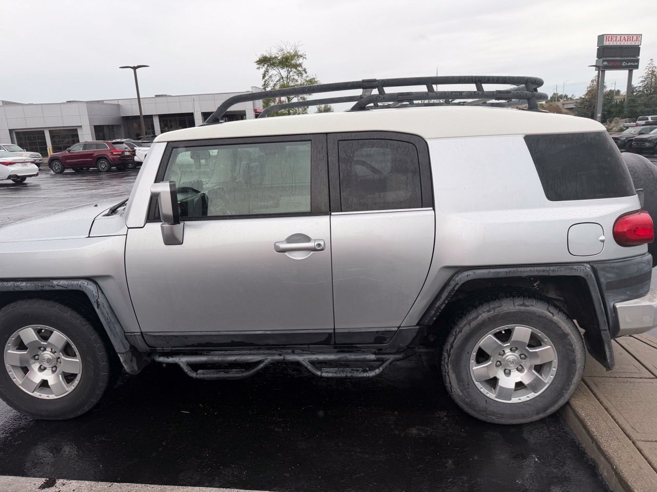 Used 2007 Toyota FJ Cruiser 2WD image 3