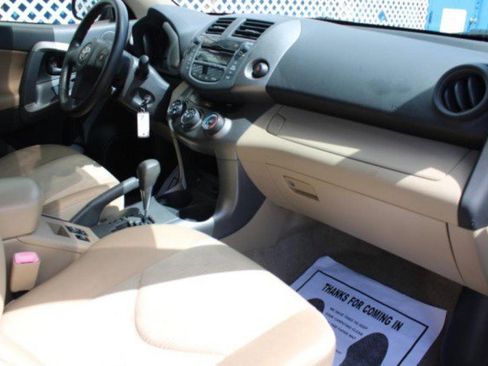 Used 2010 Toyota RAV4 2WD image 9