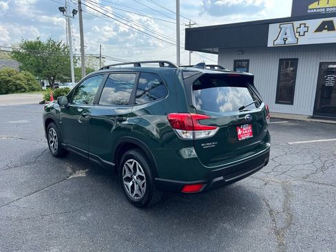 Used 2024 Subaru Forester Premium AWD/4WD image 8