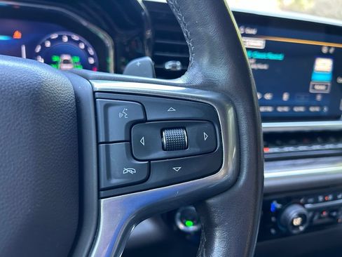 Used 2022 Chevrolet Silverado 1500 LTZ w/ LTZ Premium Package AWD/4WD image 32
