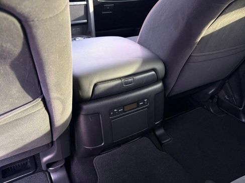 Used 2023 Nissan Armada S RWD image 25