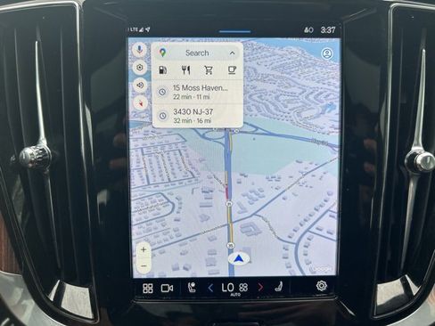 Certified 2023 Volvo S60 B5 Plus w/ Climate Package image 23