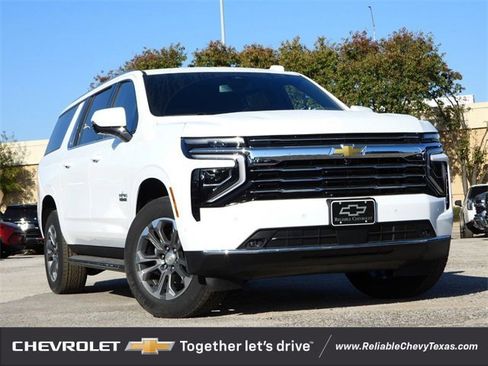 New 2026 Chevrolet Suburban LT w/ Comfort Package image 2