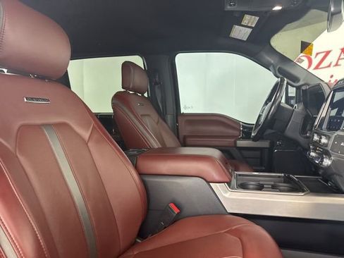 Used 2022 Ford F350 Platinum w/ FX4 Off-Road Package image 16