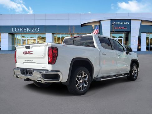 Used 2023 GMC Sierra 1500 SLT w/ SLT Premium Package AWD/4WD image 5