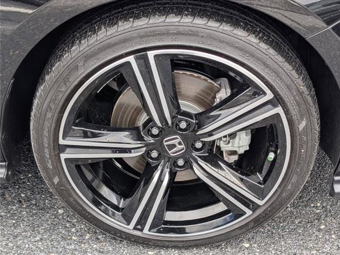 Used 2025 Honda Accord Sport image 11
