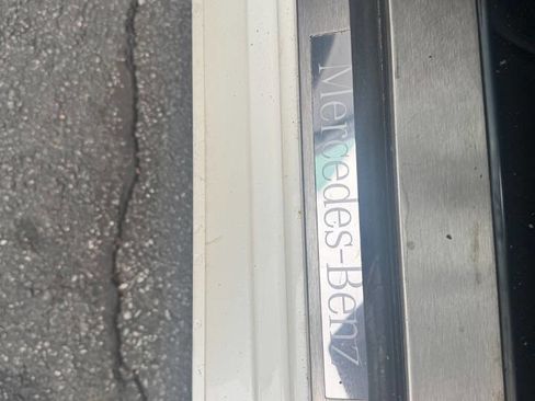 Used 2014 Mercedes-Benz CLS 550 w/ Premium 1 Package image 31