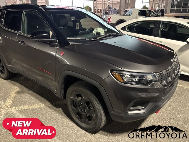 Used 2023 Jeep Compass Trailhawk AWD/4WD image 11